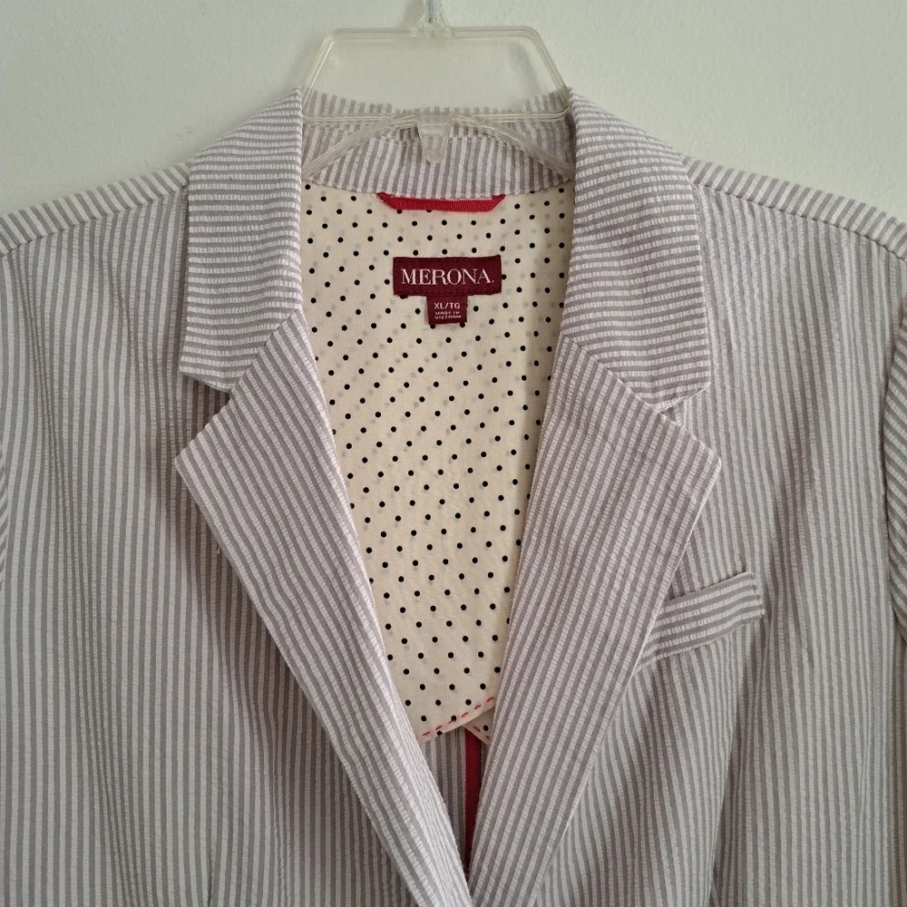 Merona Women's Seersucker Stripe Blazer Jacket XL TG Blue White Button Front - Picture 3 of 6